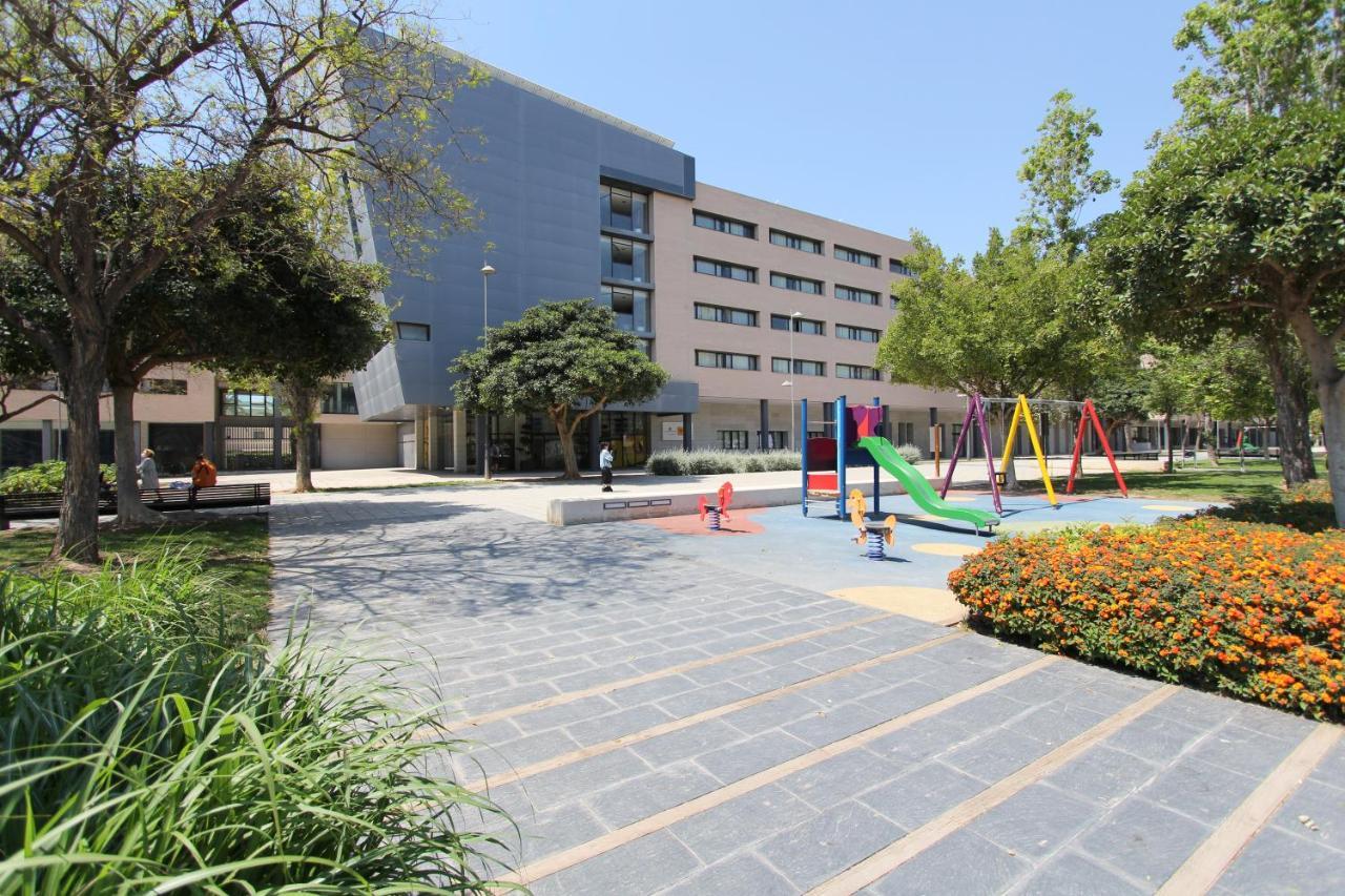 Villa Alojamiento Y Congresos - Villa Universitaria San Vicente Raspeig Eksteriør billede